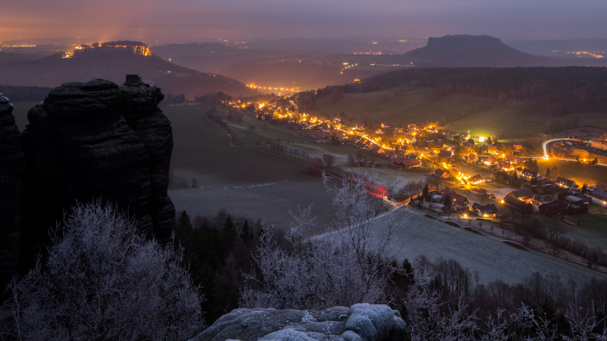Blick vom Pfaffenstein auf das winterliche Pfaffendorf